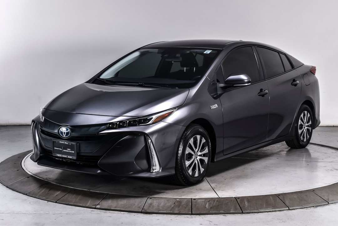 2021 Toyota Prius Prime LE - Image 2