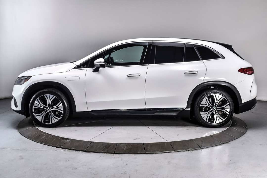 2023 Mercedes-Benz EQE 350 - Image 3