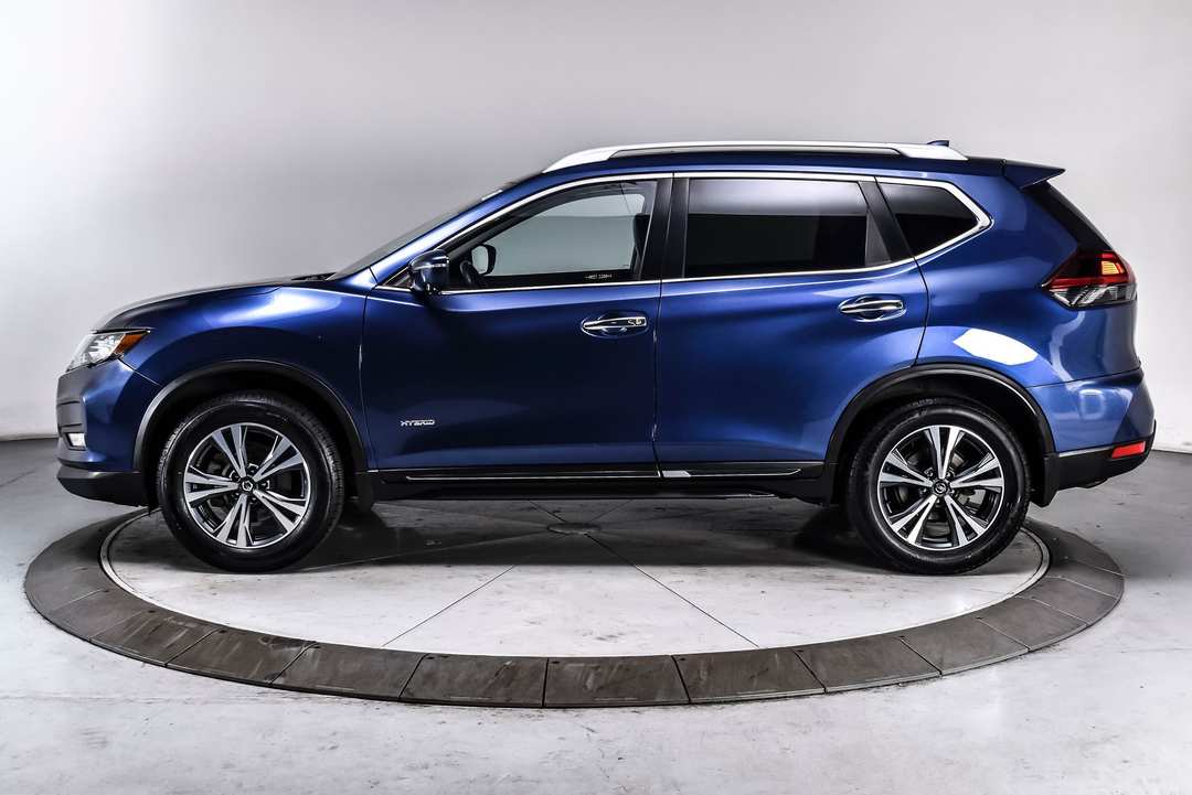 2018 Nissan Rogue Hybrid SL - Image 3