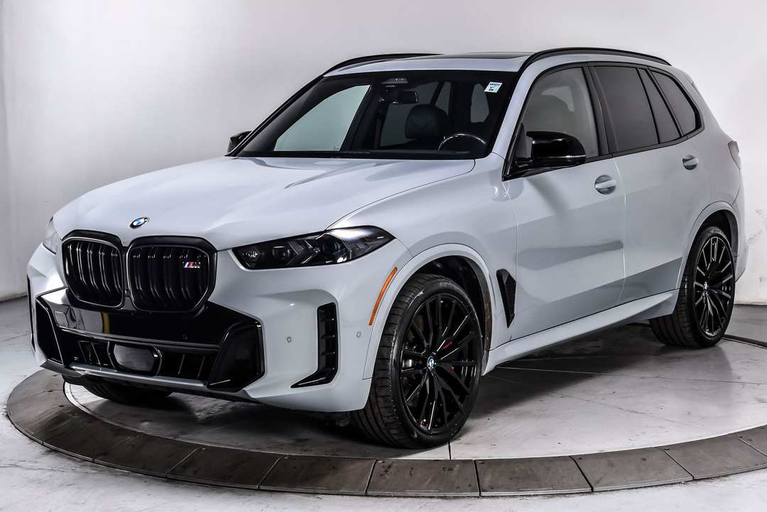 2025 BMW X5 M60i - Image 2
