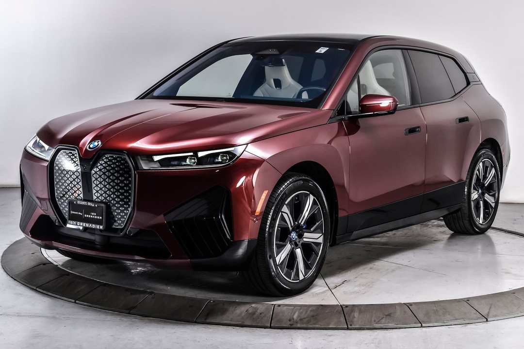 2024 BMW Ix xDrive50 - Image 2