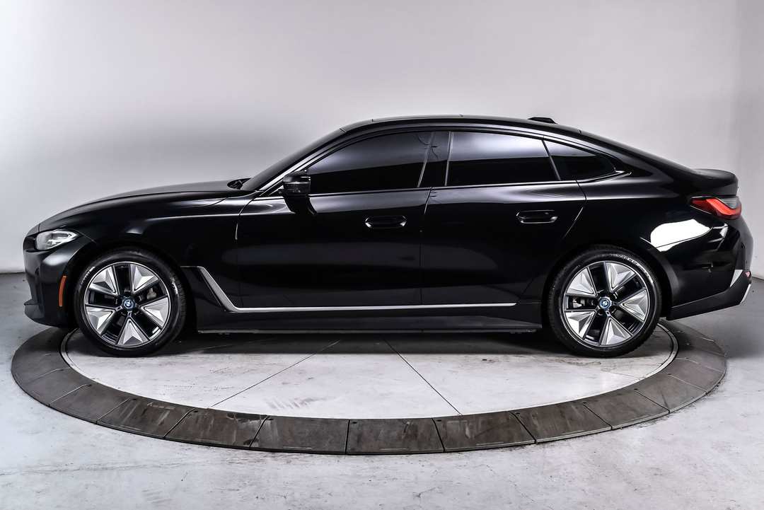 2023 BMW I4 eDrive35 - Image 3