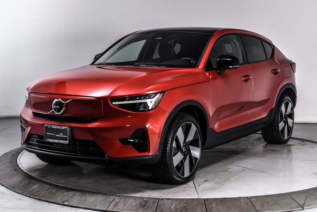 2023 Volvo C40 Recharge Pure Twin Plus - Image 2